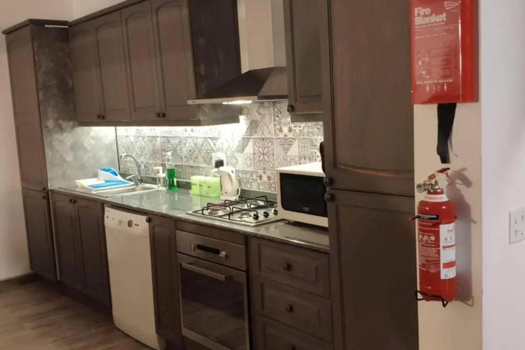 Apartment Rebak Place- A Bright & Charming Getaway Marsaskala